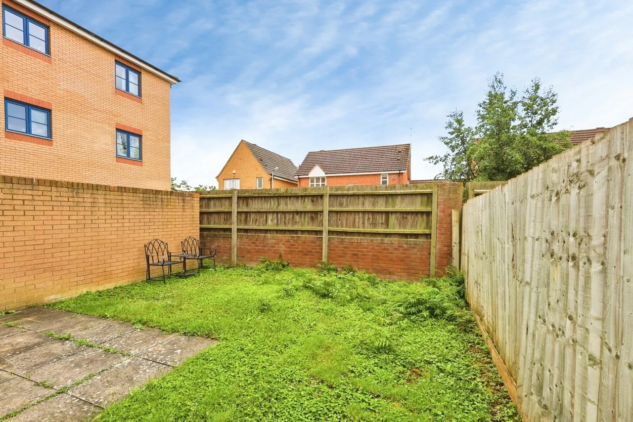 West Cotton Close, Northampton, Northamptonshire, NN4, photo 13