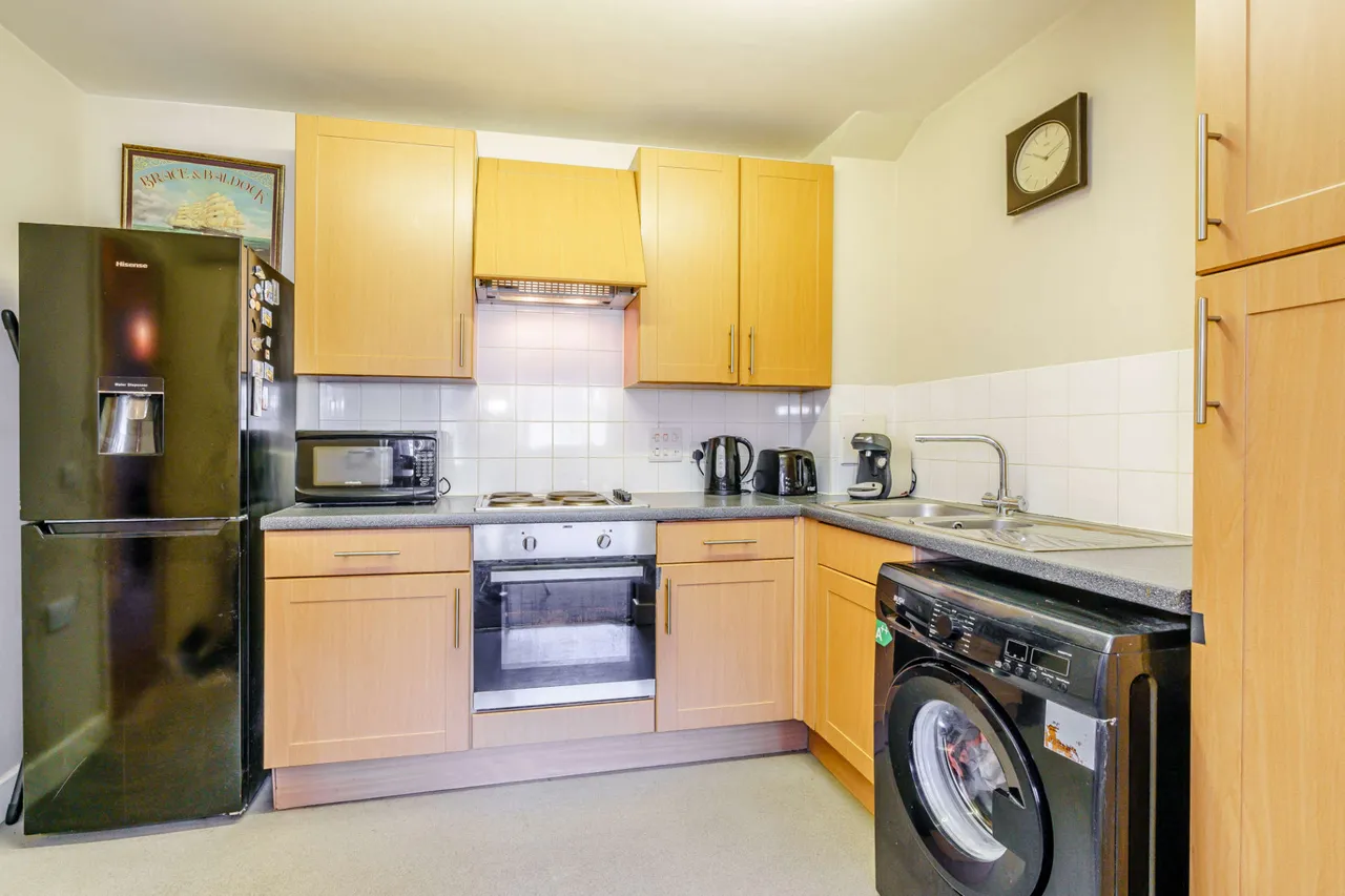 Headstone Drive, Harrow, HA3, photo 3