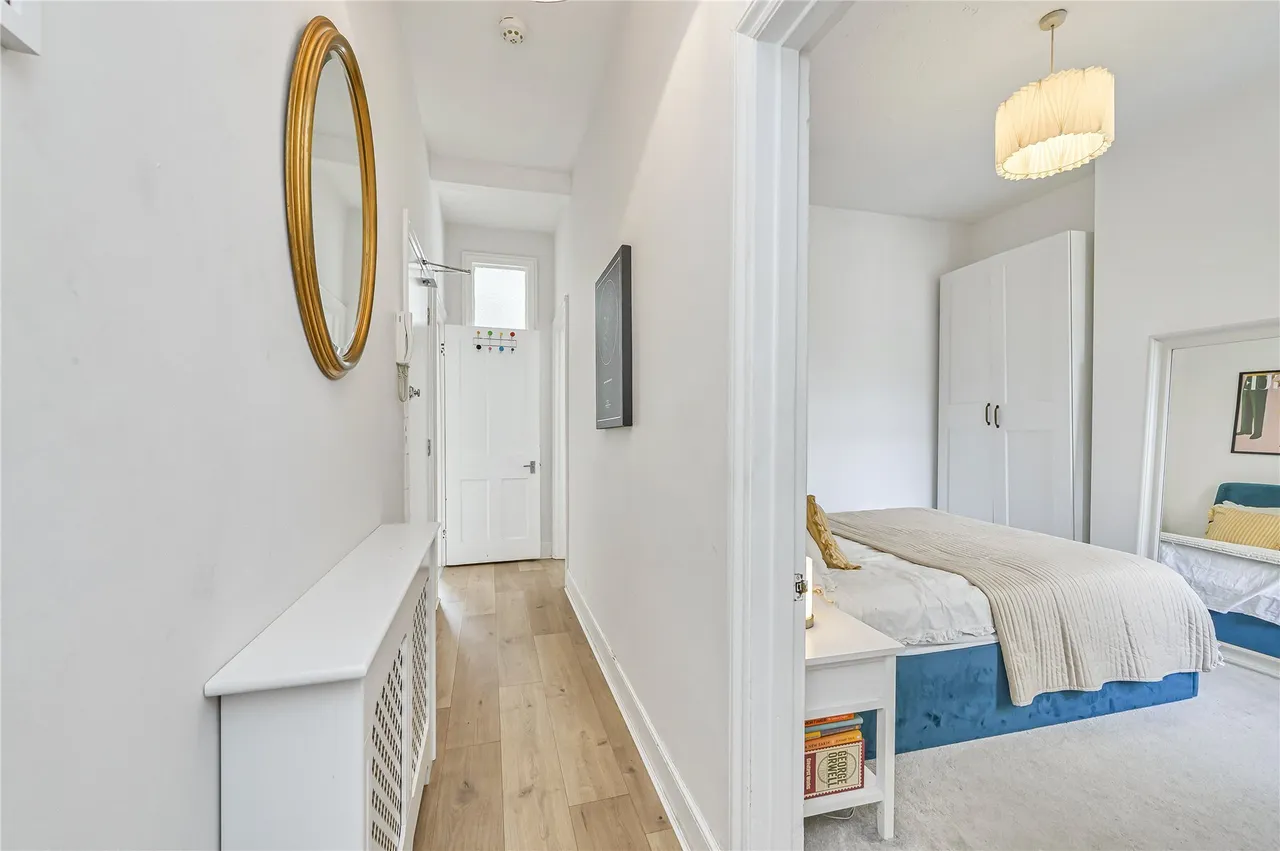 Elmhurst Street, London, SW4, photo 9