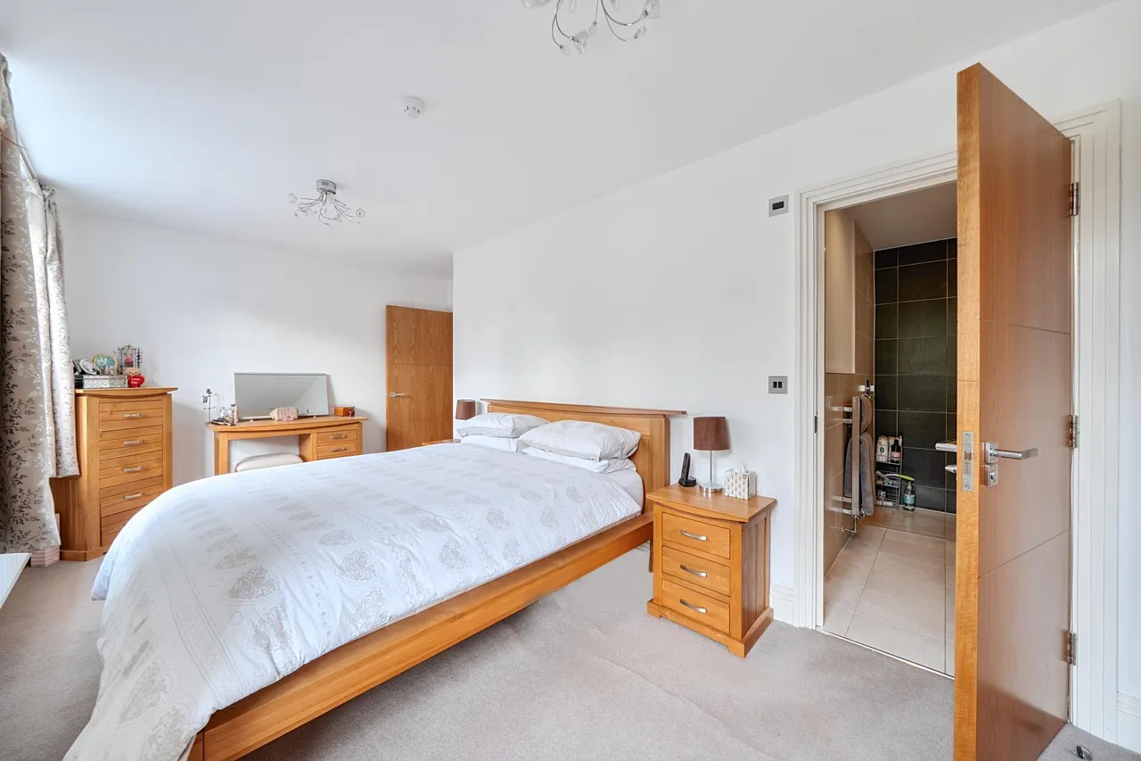 St Monicas Road, Kingswood, KT20, photo 16