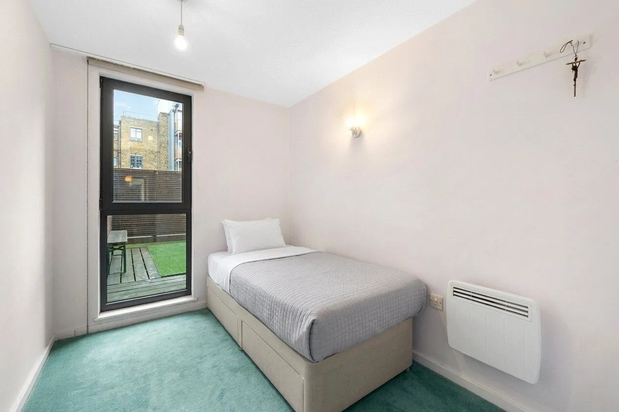 Ratcliffe Cross Street, London, E1, photo 7