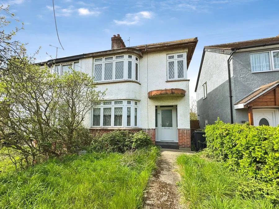 3 bed house for sale, London Road, Clacton-on-Sea, CO15