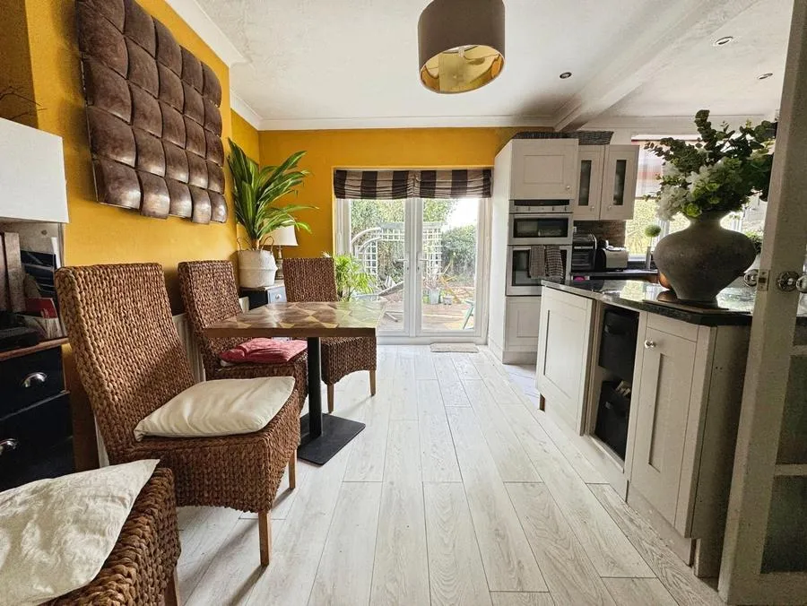 London Road, Clacton-on-Sea, CO15, photo 8
