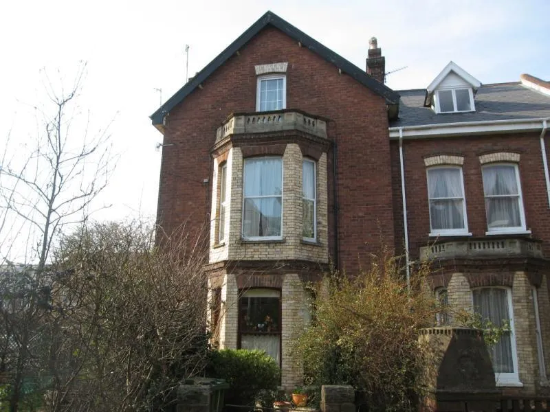 2 bed property to rent — Old Tiverton Road, St James, Exeter, EX4