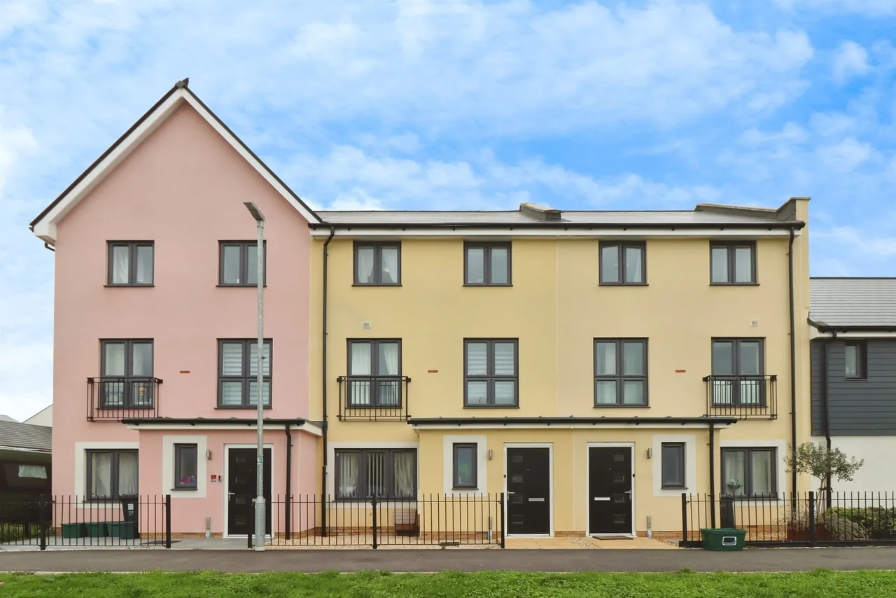 4 bed house for sale — Gauting Road, Patchway, Bristol