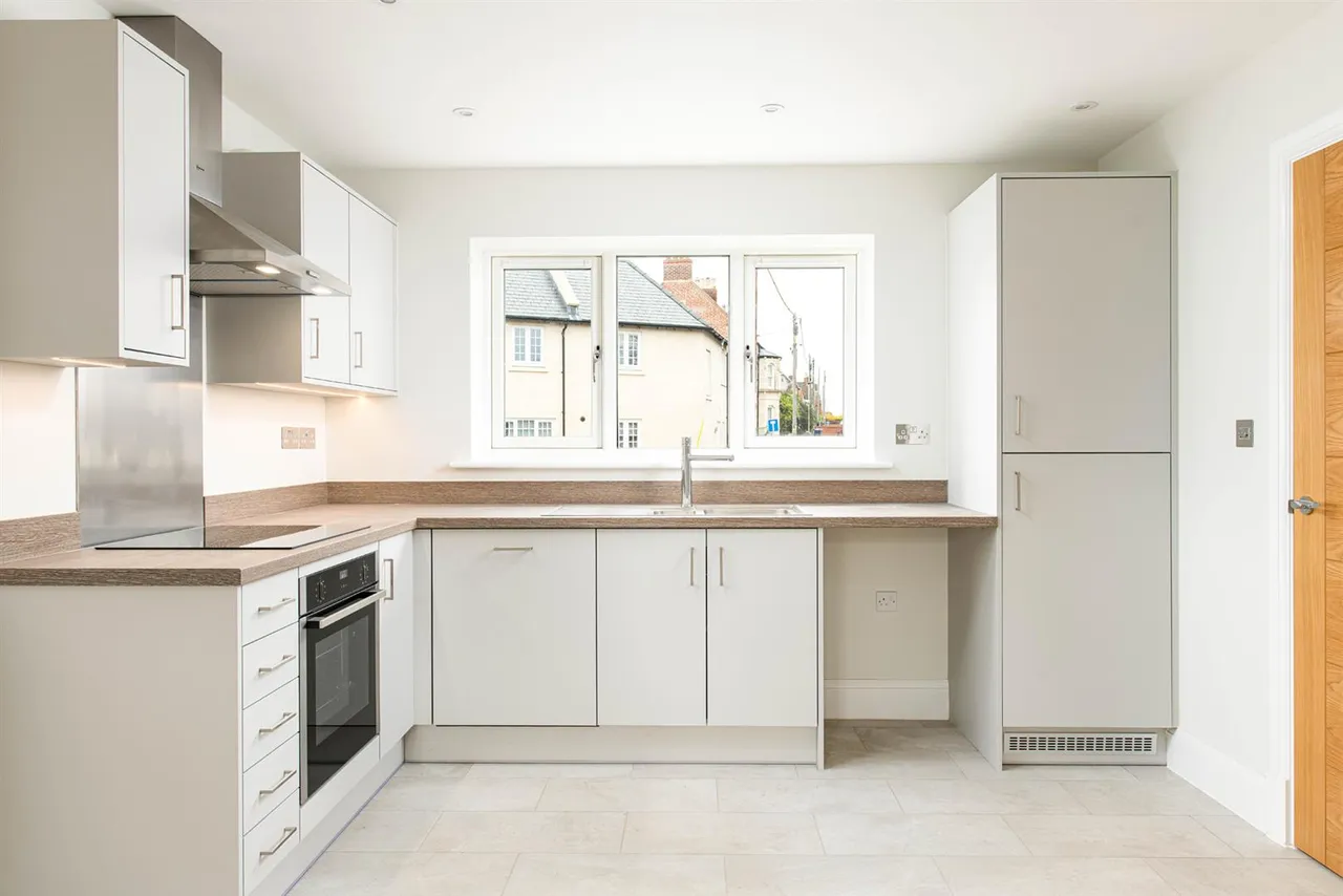 2 bed house for sale, Polebarn Road, Trowbridge, BA14