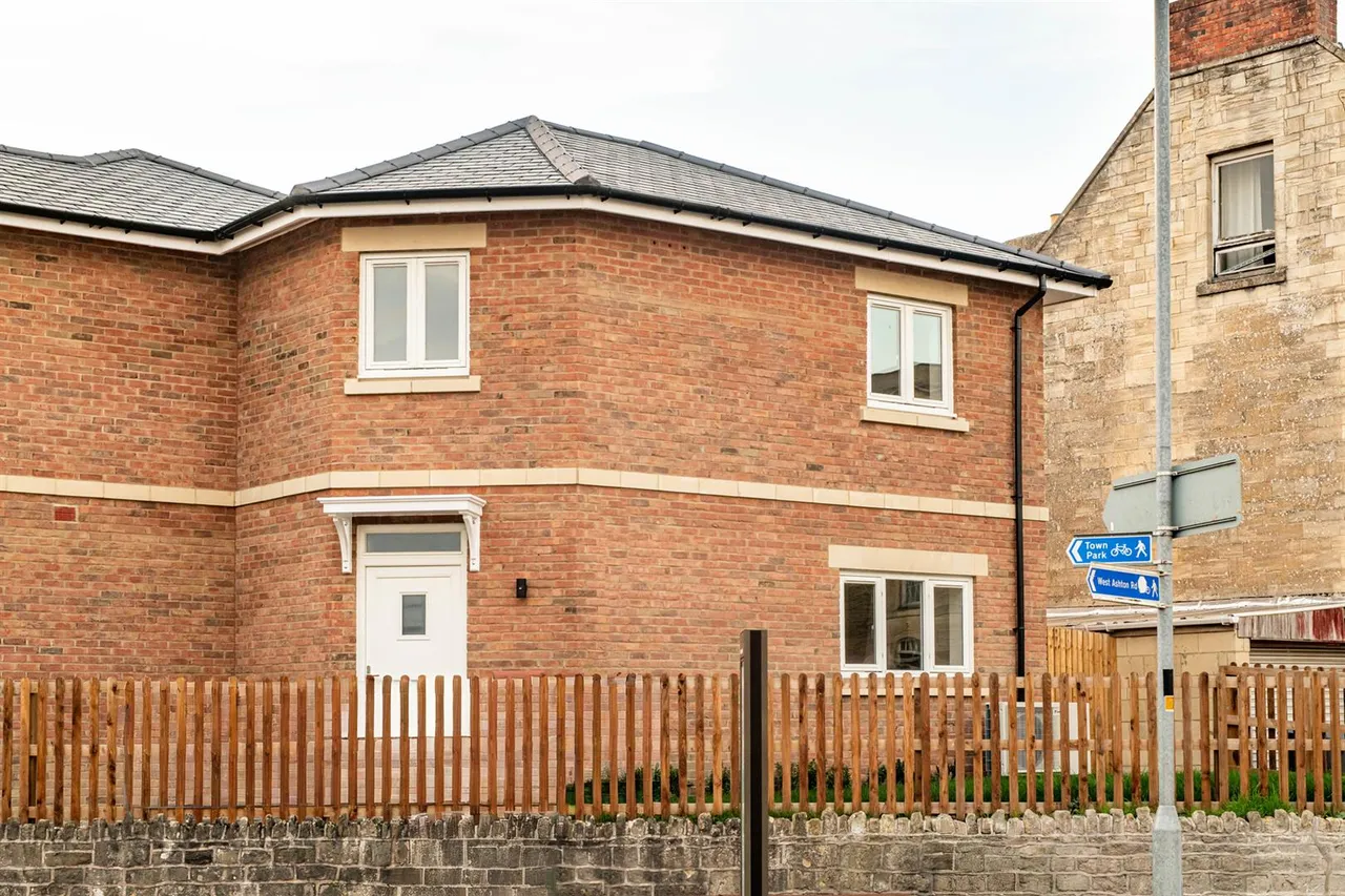 Polebarn Road, Trowbridge, BA14, photo 2
