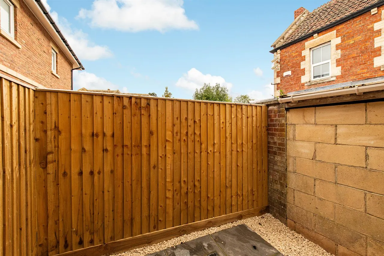 Polebarn Road, Trowbridge, BA14, photo 8