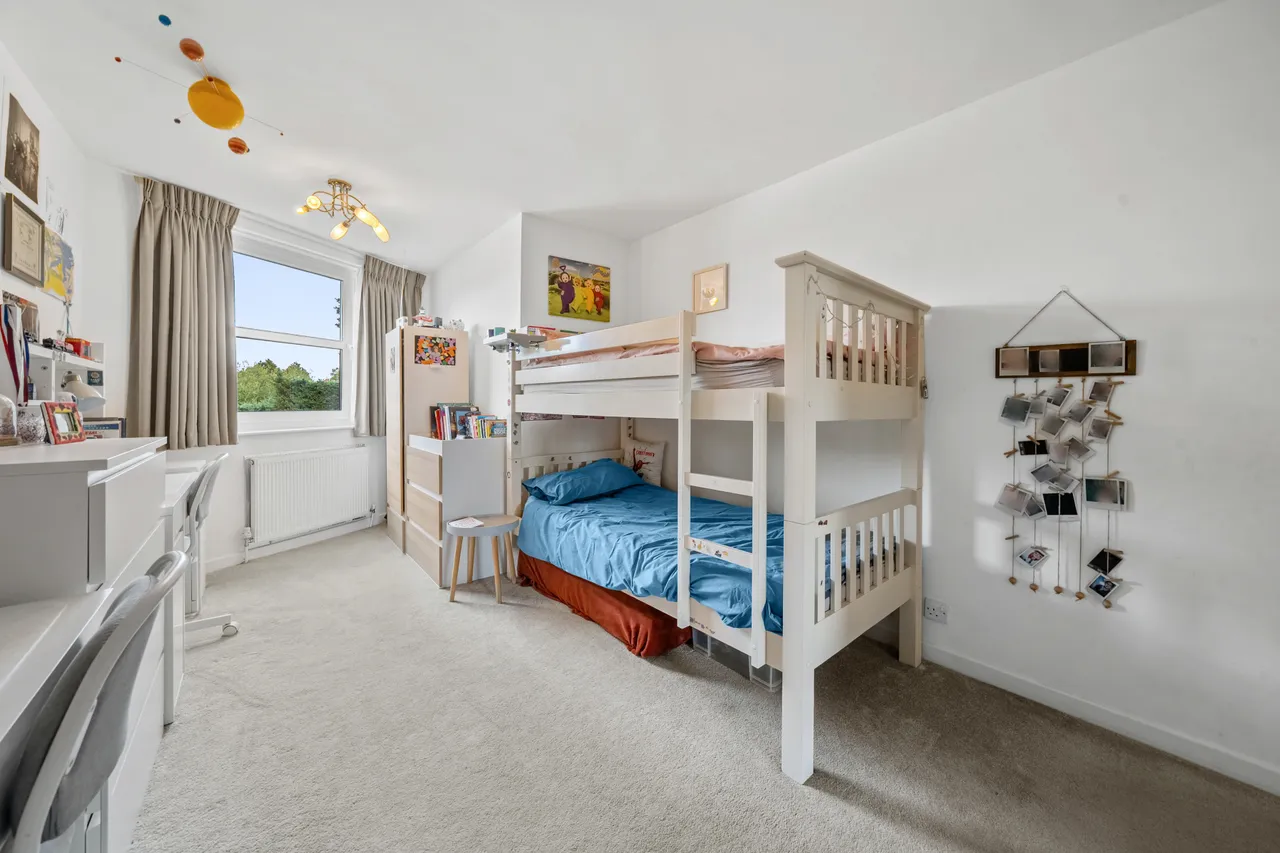 Heathside, Weybridge, KT13, photo 15