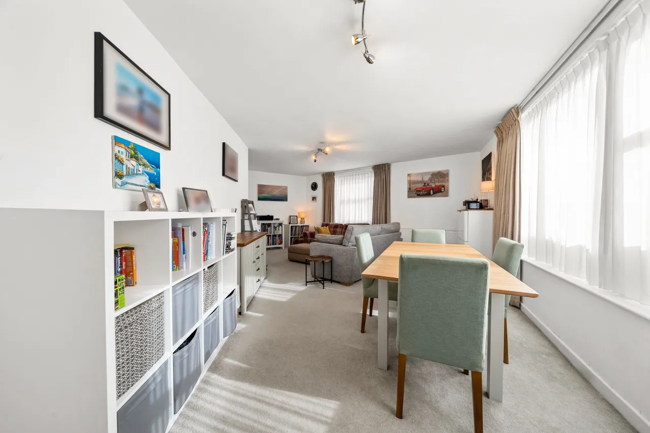 Heathside, Weybridge, KT13, photo 4