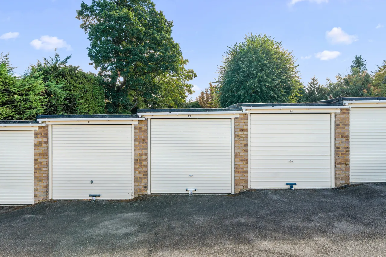 Heathside, Weybridge, KT13, photo 17