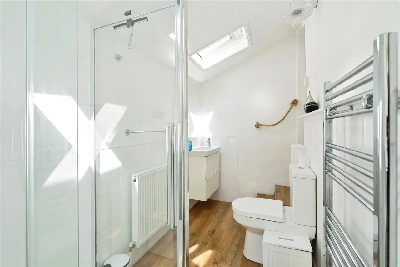 St. Catherine Street, Ventnor, PO38, photo 10