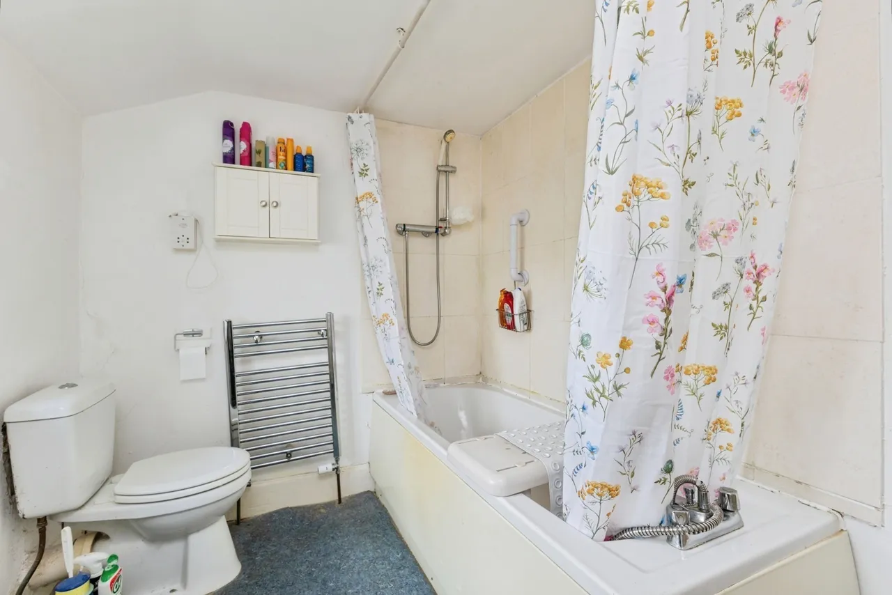 Churchill Cottage, Totnes, TQ9, photo 19