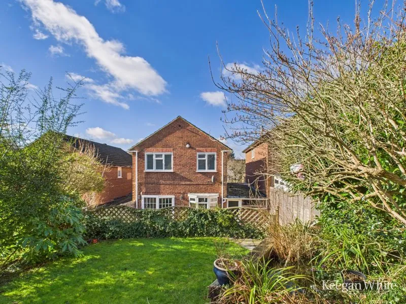 Sunnybank, Widmer End HP15 6PA, photo 17
