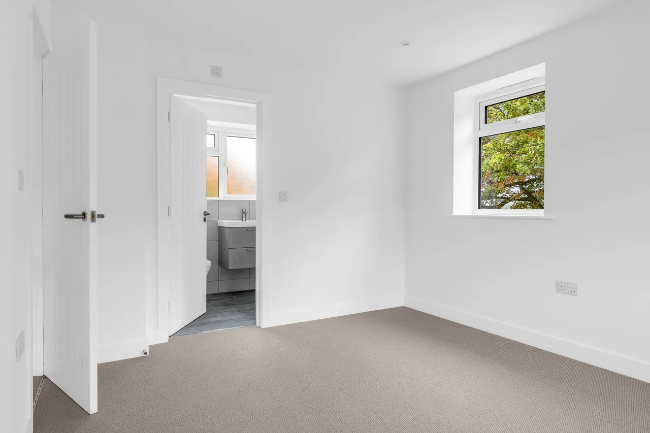Gladstone Road, Dane End, SG12, photo 14