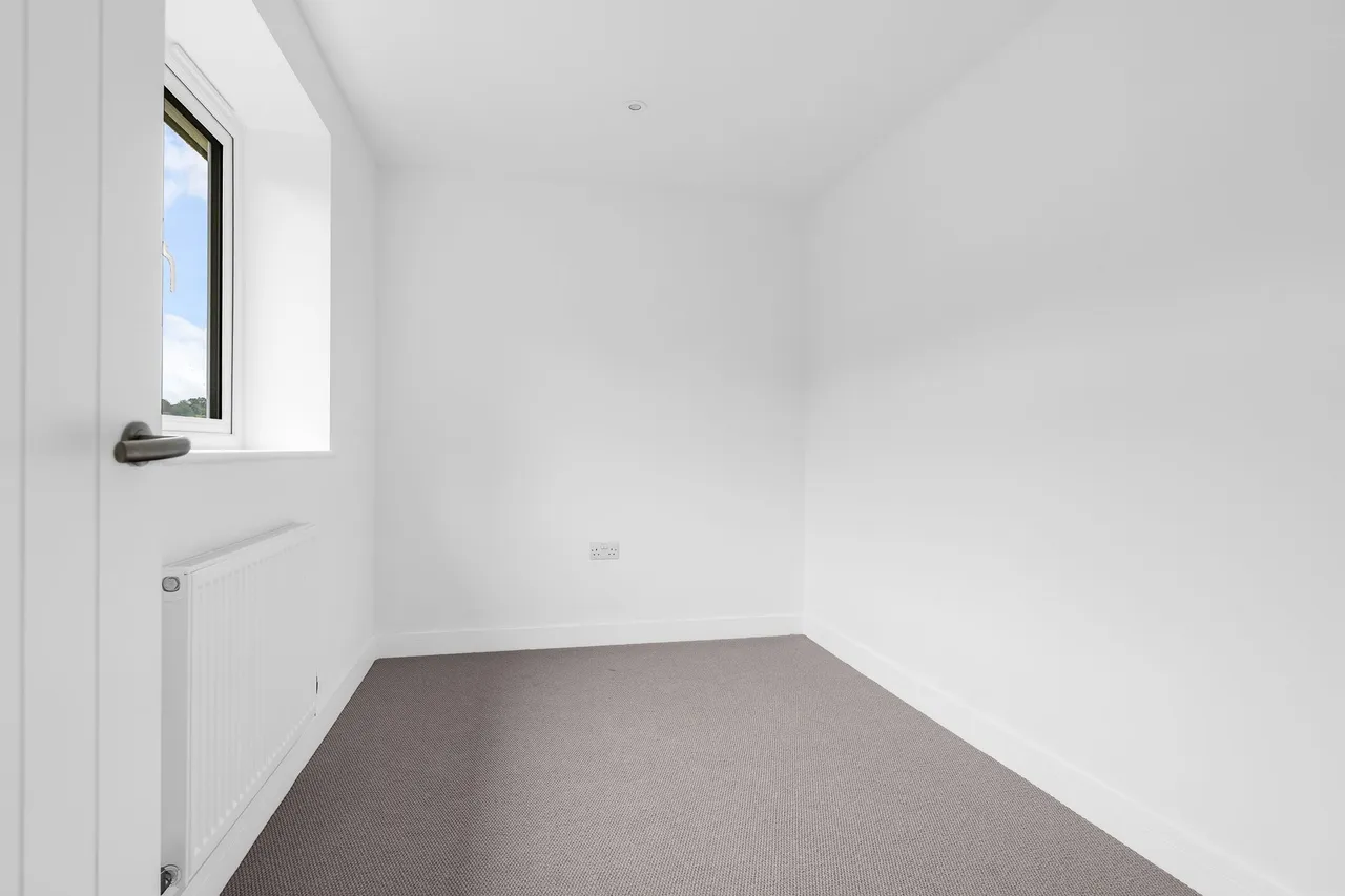 Gladstone Road, Dane End, SG12, photo 18