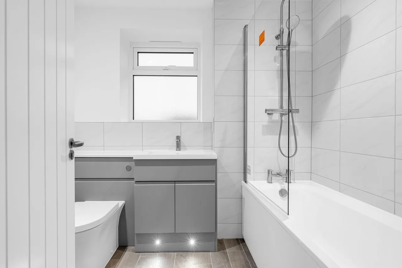 Gladstone Road, Dane End, SG12, photo 19