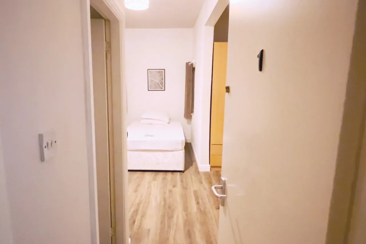 Clarendon Road, Leeds, LS2, photo 14