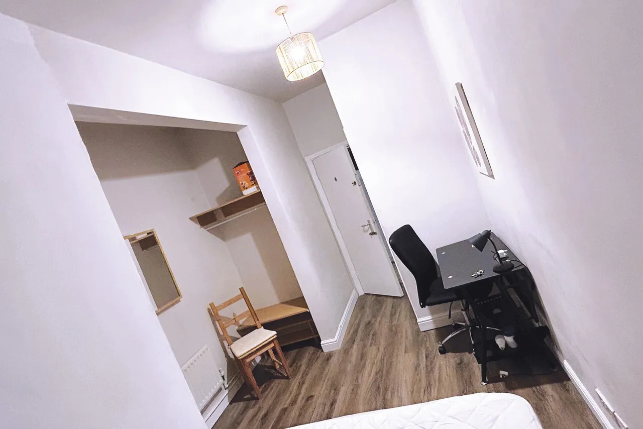 Clarendon Road, Leeds, LS2, photo 13
