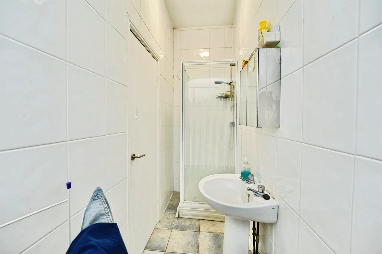 Clarendon Road, Leeds, LS2, photo 9
