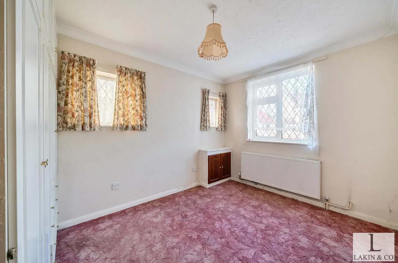 Elgar Close, Ickenham, UB10 8HN, photo 10