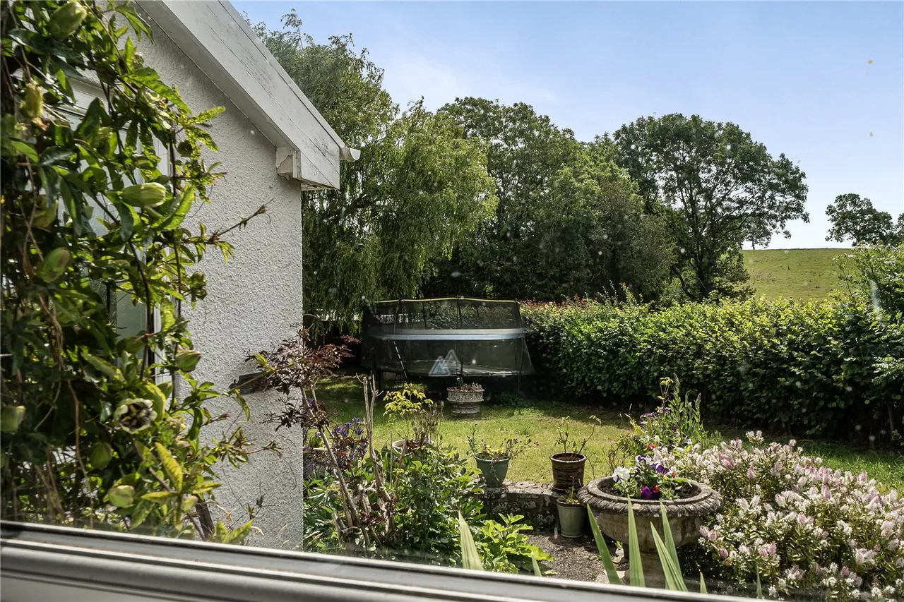 Bettws Cedewain, Newtown, Powys, SY16 3LH, photo 18