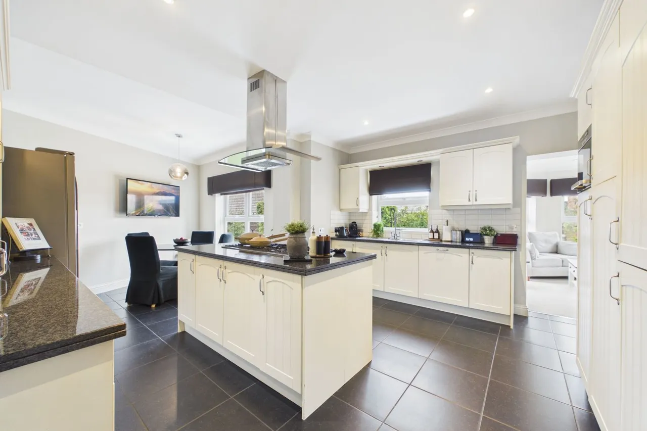 Abbots Crescent, Spalding, PE11, photo 10