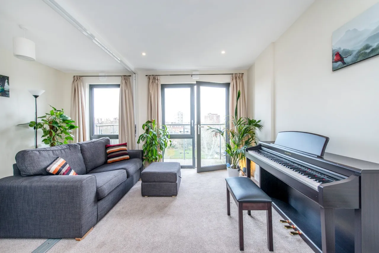 2 bed flat for sale — Gwynne Road, Battersea, SW11