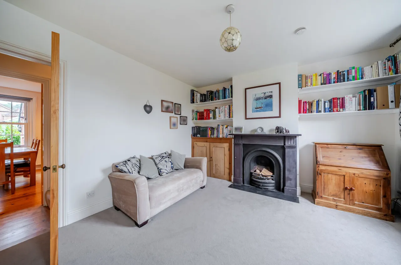 Latimer Road, Godalming, GU7, photo 5