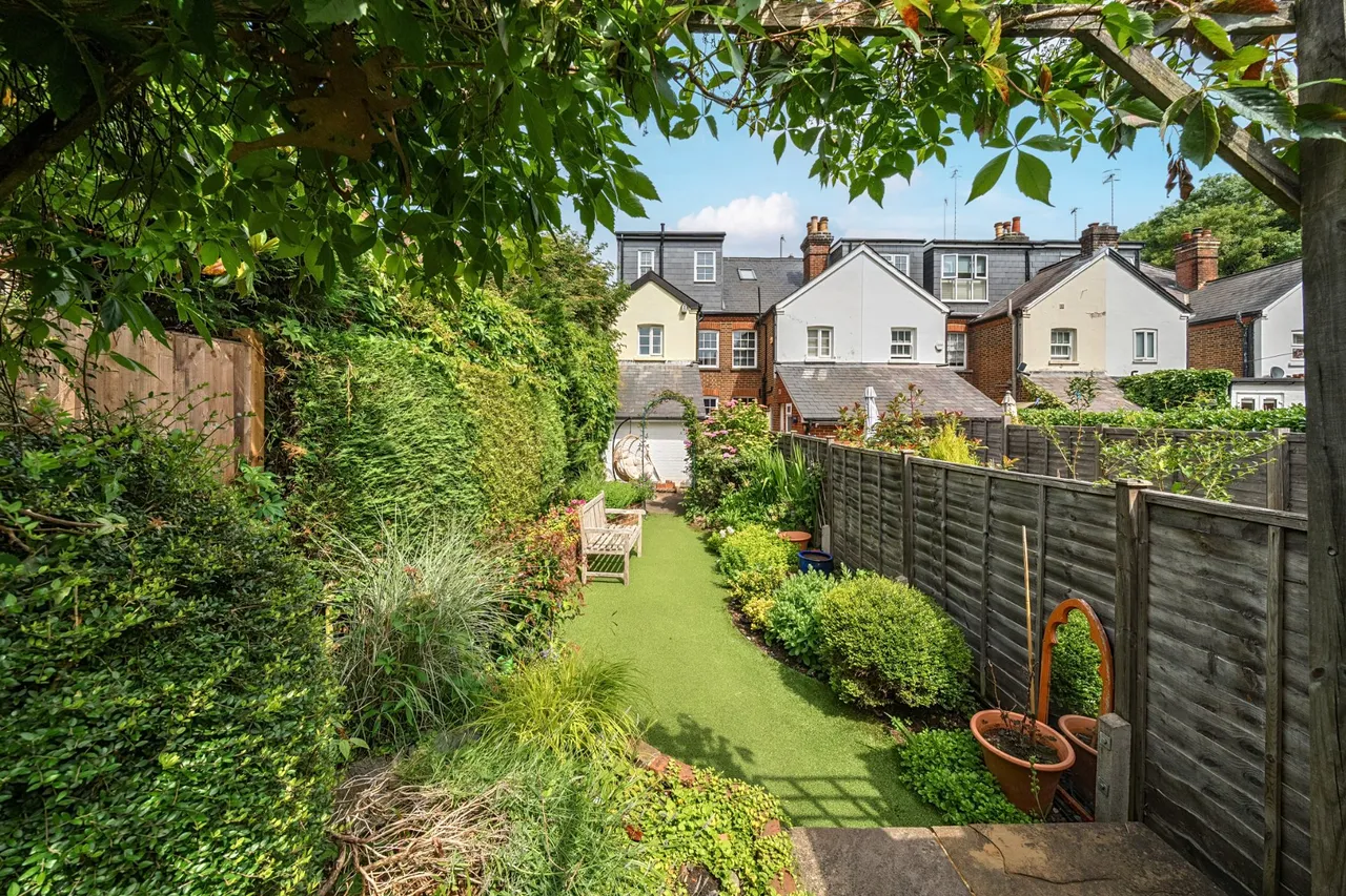 Latimer Road, Godalming, GU7, photo 4