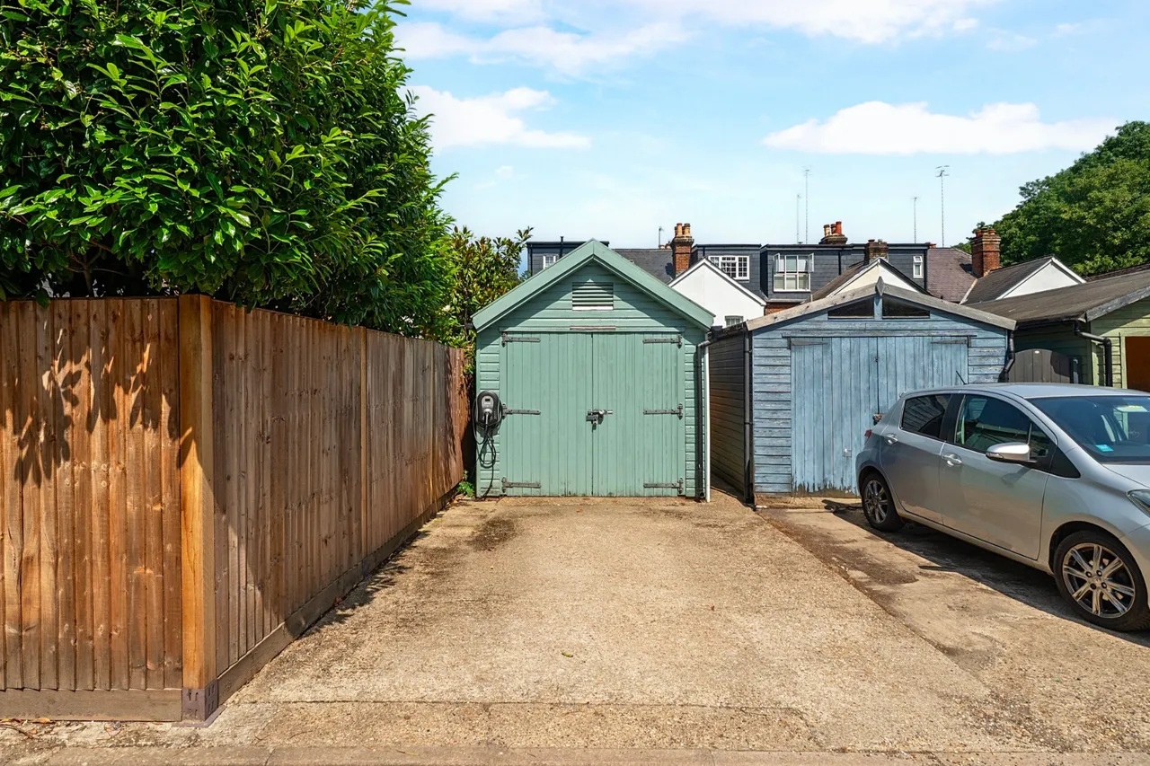 Latimer Road, Godalming, GU7, photo 21
