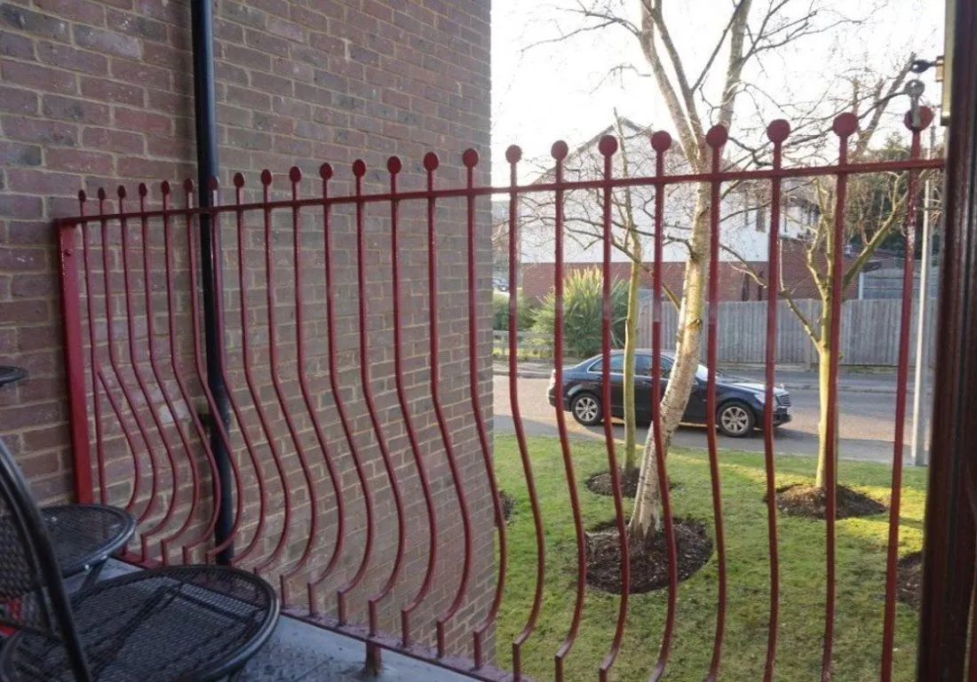 Cedar Close, Buckhurst Hill, IG9, photo 11