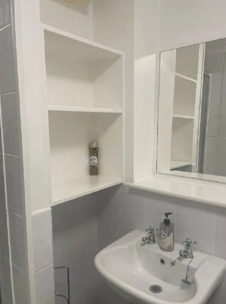 Cedar Close, Buckhurst Hill, IG9, photo 10