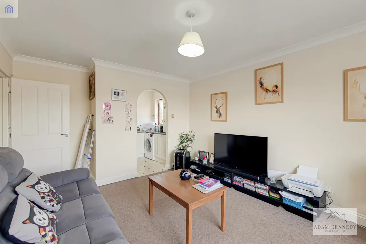 90 Hickory Close, Edmonton, London, N9 7PZ, photo 6
