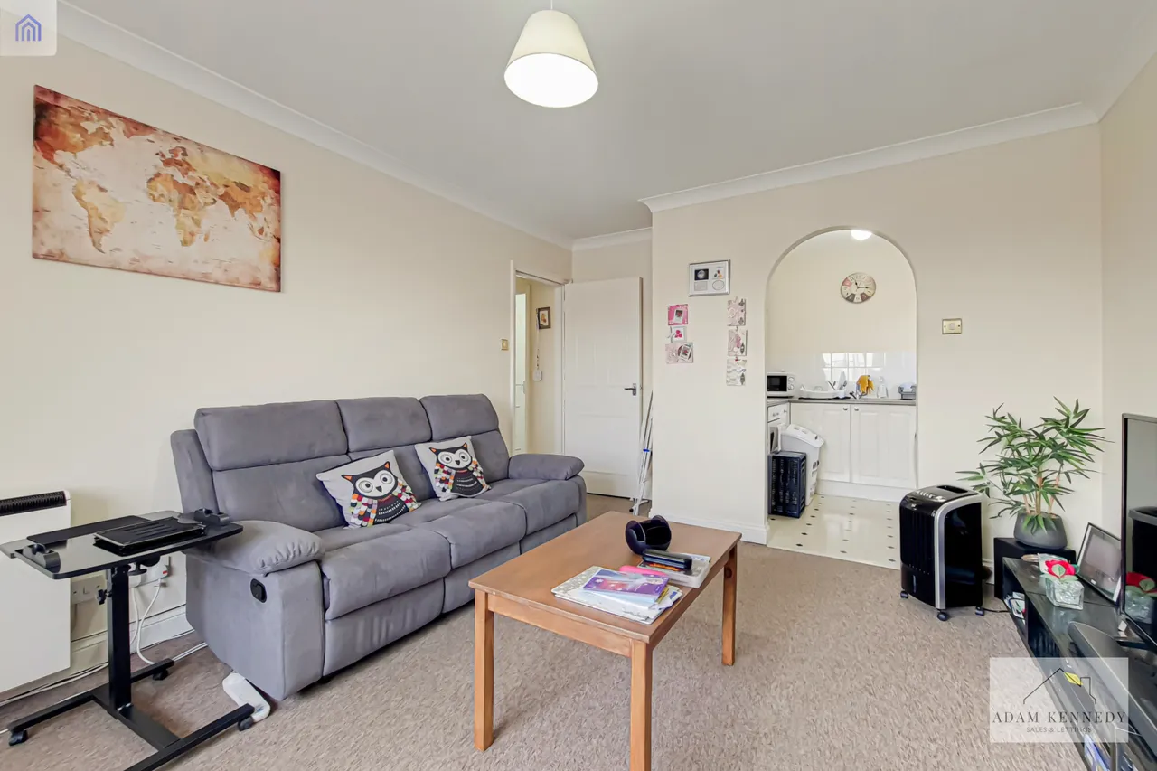 90 Hickory Close, Edmonton, London, N9 7PZ, photo 9