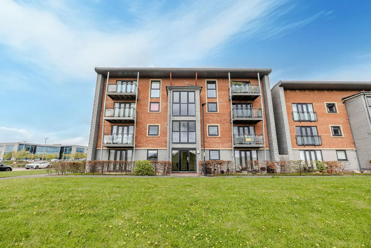 2 bed flat for sale, Elmwood Park Court, Newcastle Great Park