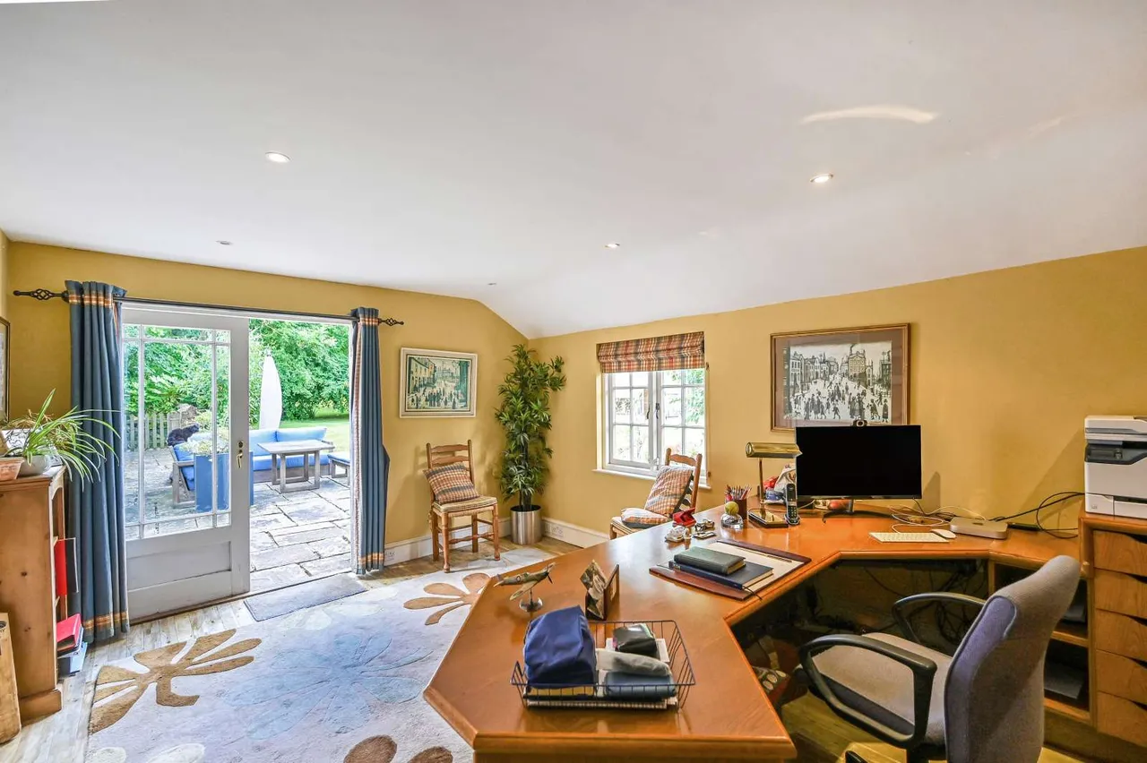 Ulcombe Road, Headcorn, Ashford, Kent, TN27 9LD, photo 12