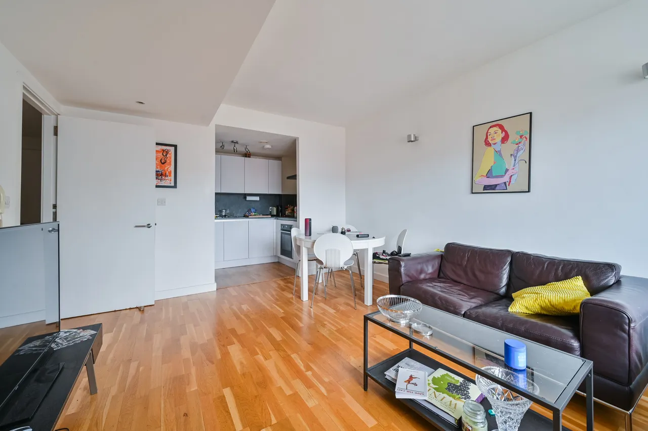 Flat 3 Canalside Studios, 8-14 St Pancras Way, London, photo 5