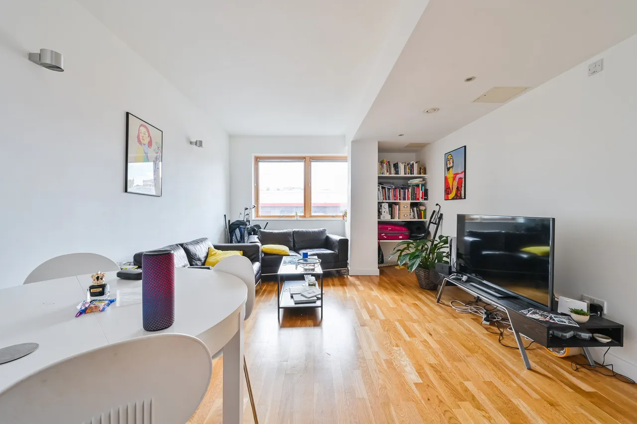 Flat 3 Canalside Studios, 8-14 St Pancras Way, London, photo 6