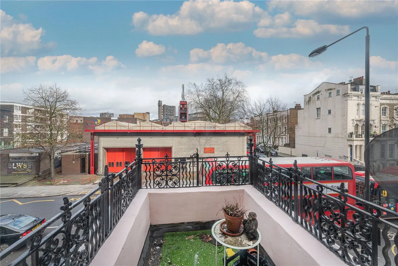 Ladbroke Grove, London, W10, photo 8