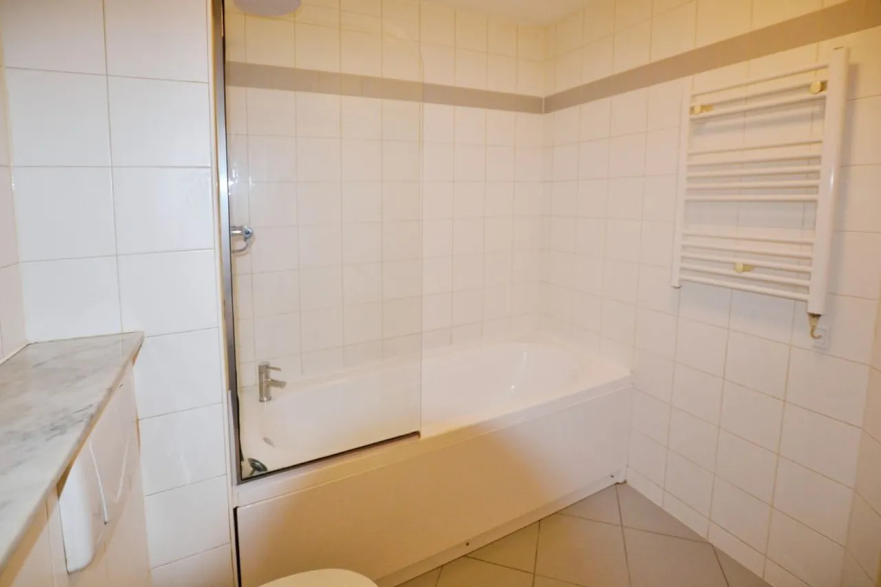 89 Burgess House, photo 6