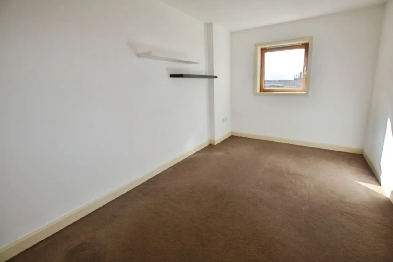 89 Burgess House, photo 5