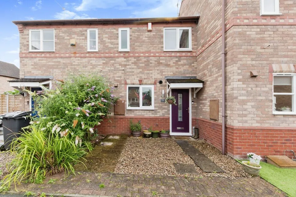 2 bed house to rent, Chillingham Close, Middlewich, CW10