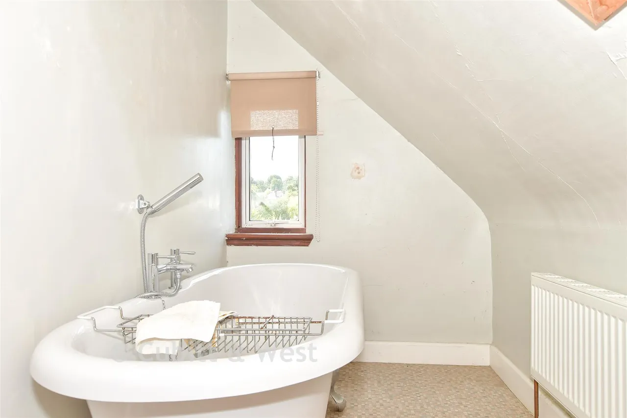 Woodcote Road, Forest Row, RH18, photo 11