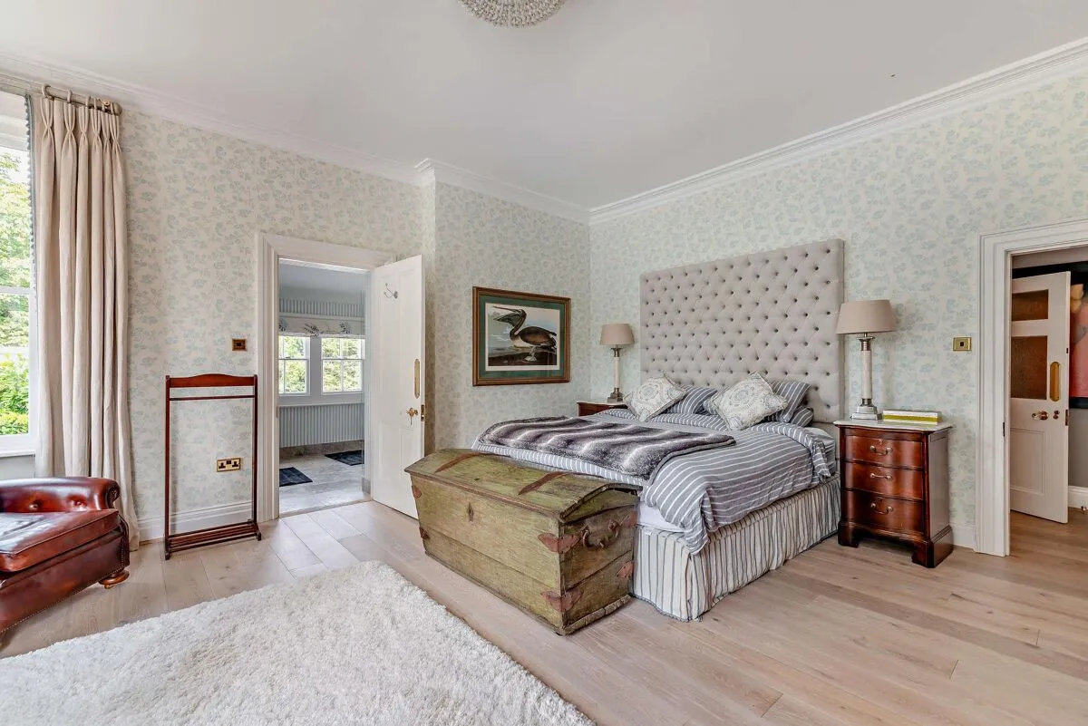 Burghfield Common, RG7, photo 10