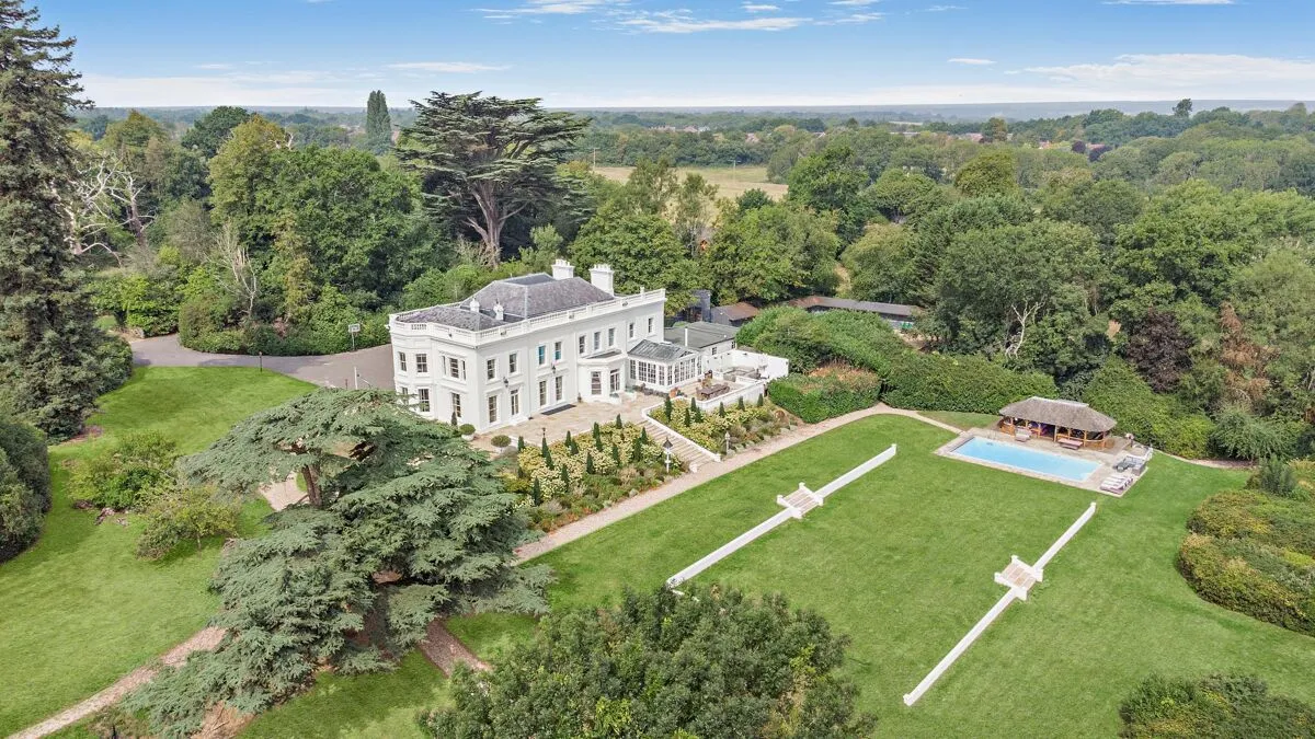 7 bed house for sale, Burghfield Common, RG7