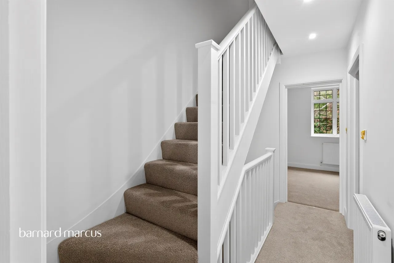 Kingswood Way, South Croydon, photo 4
