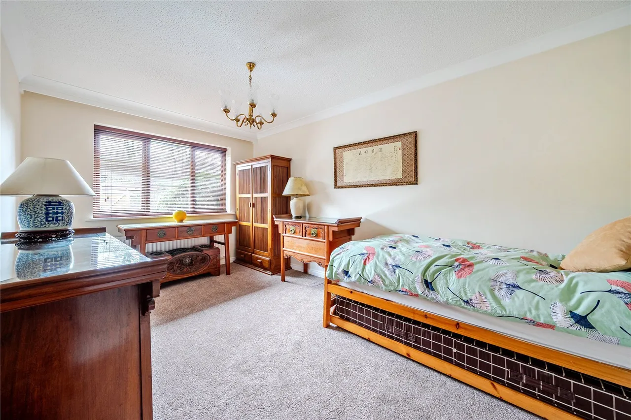 Woodley Gardens, Lymington, SO41, photo 9