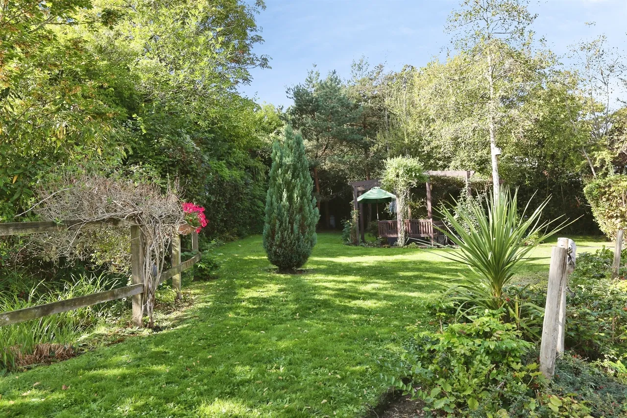 Bursledon Road, Hedge End, SO30, photo 11