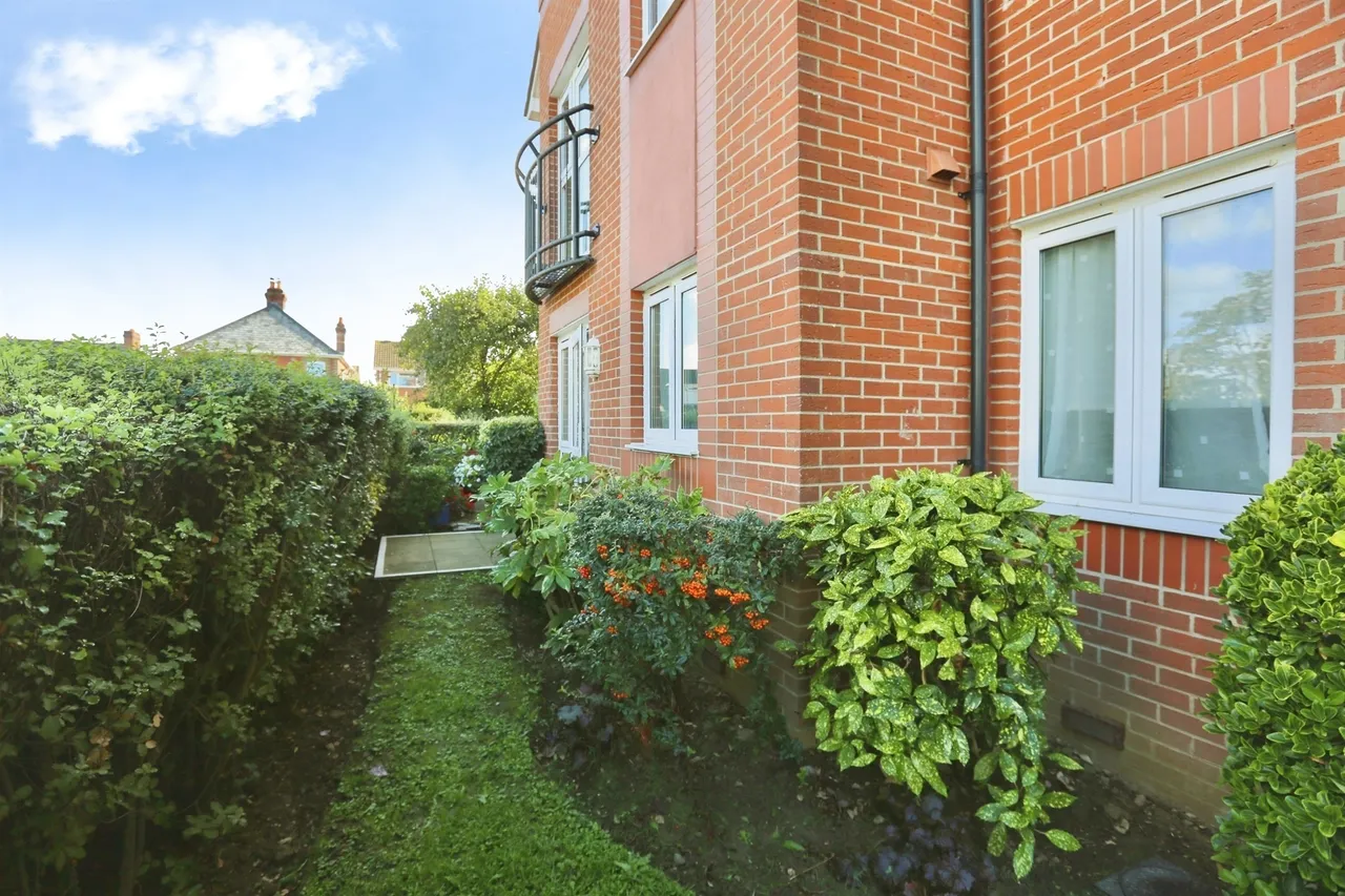 Bursledon Road, Hedge End, SO30, photo 12
